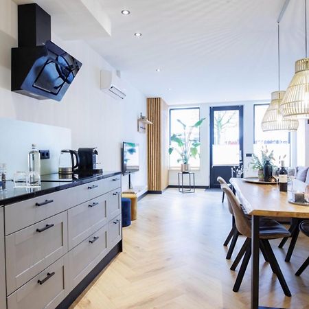 In De Mid - Prachtige Appartementen In Hartje Joure Eksteriør billede